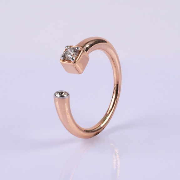 Minimal rosegold diamomd ring