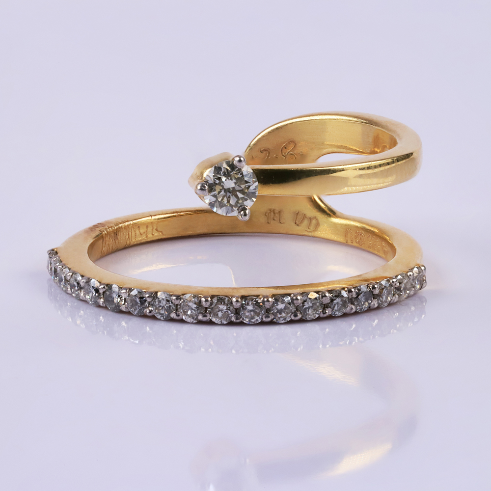  Designer diamond ring