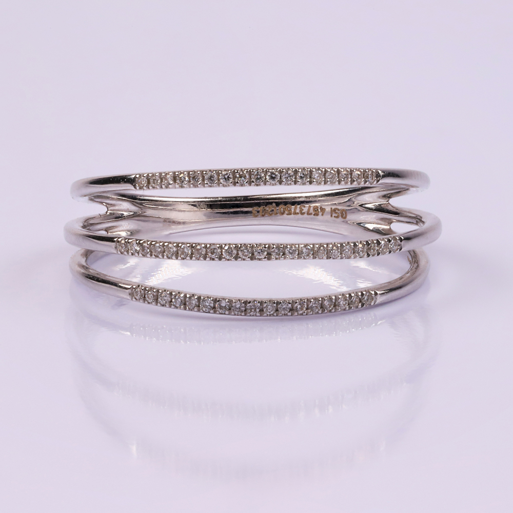  Three layered diamond ring